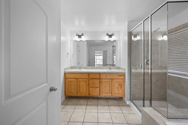 105 Farm House RD, San Marcos, TX 78666