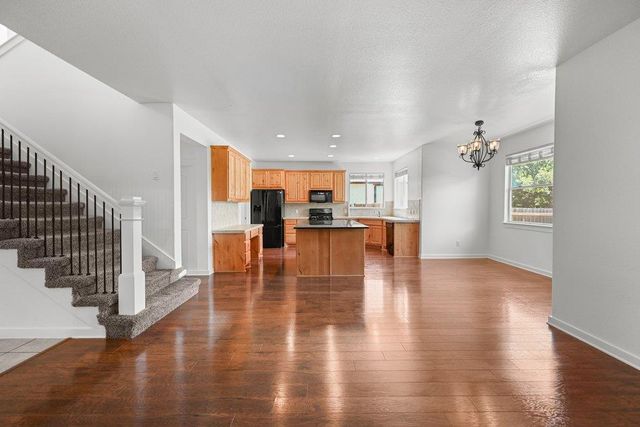 105 Farm House RD, San Marcos, TX 78666