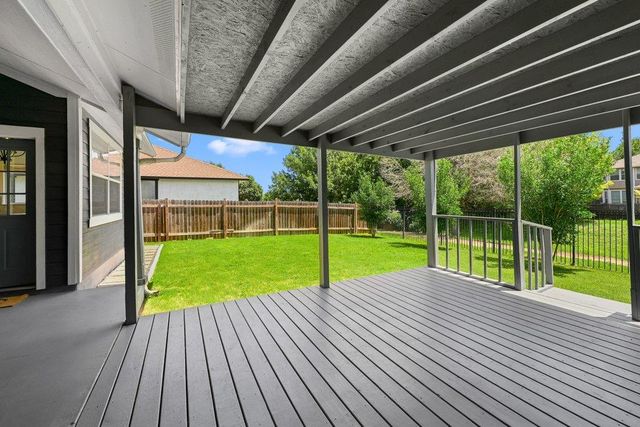 105 Farm House RD, San Marcos, TX 78666