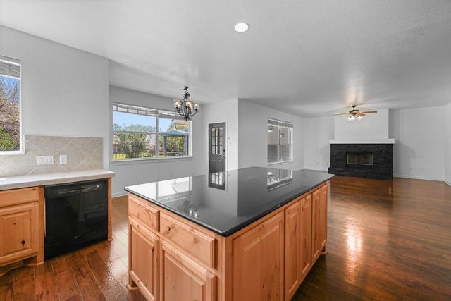 105 Farm House RD, San Marcos, TX 78666