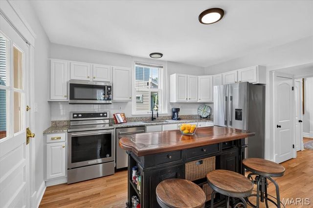 471 S Clay Avenue, St Louis, MO 63122