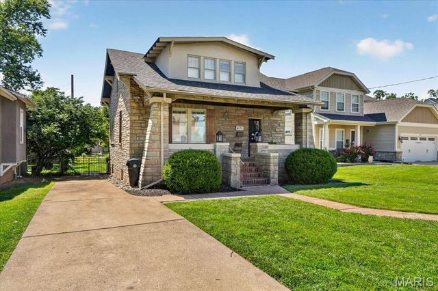 471 S Clay Avenue, St Louis, MO 63122