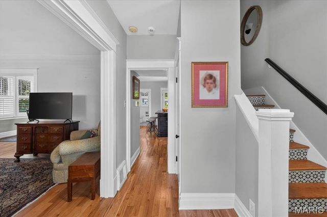 471 S Clay Avenue, St Louis, MO 63122