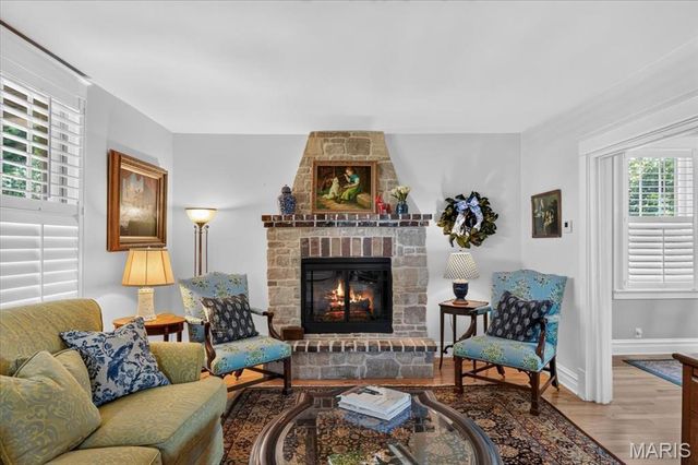 471 S Clay Avenue, St Louis, MO 63122