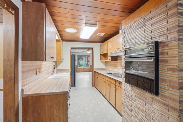 234 Penny Lane, Grants Pass, OR 97527