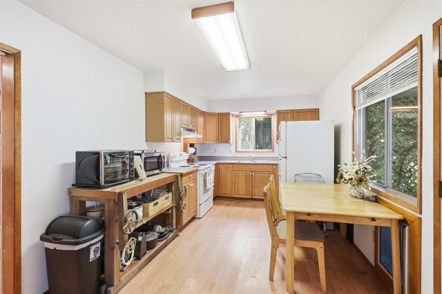 234 Penny Lane, Grants Pass, OR 97527