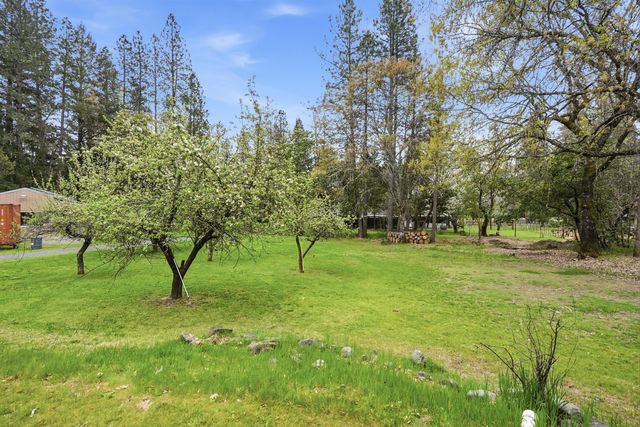 234 Penny Lane, Grants Pass, OR 97527