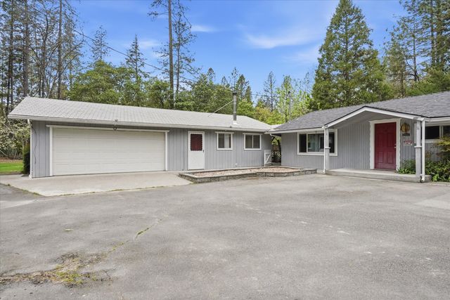 234 Penny Lane, Grants Pass, OR 97527
