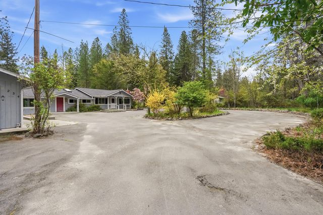 234 Penny Lane, Grants Pass, OR 97527