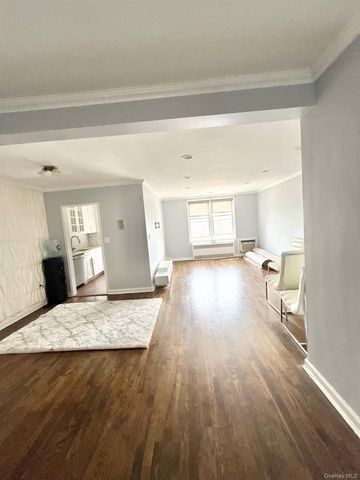 510 Dubois Ave 3 C, North Valley Stream, NY 11581