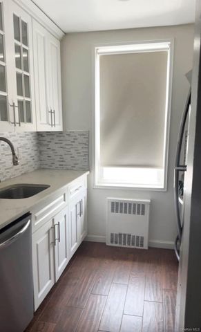510 Dubois Ave 3 C, North Valley Stream, NY 11581
