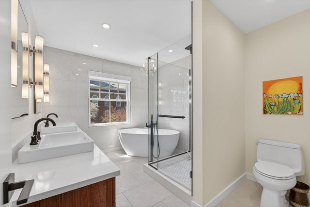 377 Walnut St. 1, Newton, MA 02460