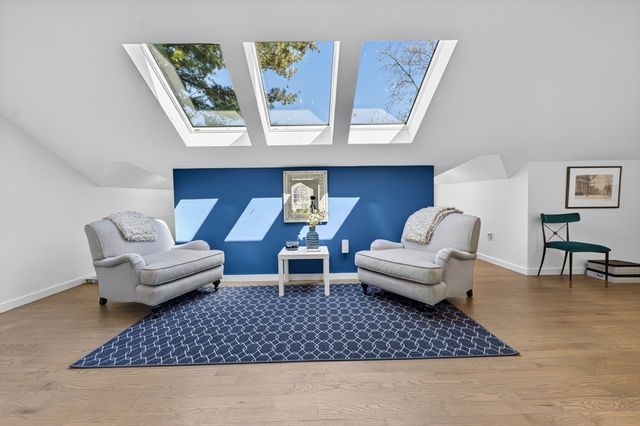 377 Walnut St. 1, Newton, MA 02460
