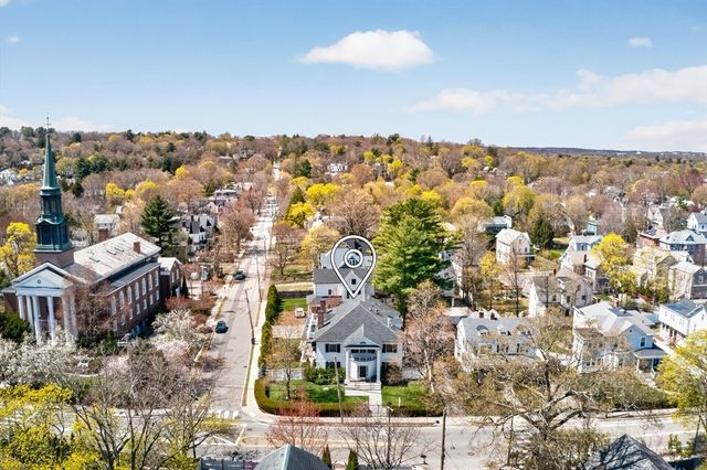 377 Walnut St. 1, Newton, MA 02460