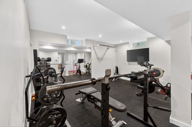 377 Walnut St. 1, Newton, MA 02460
