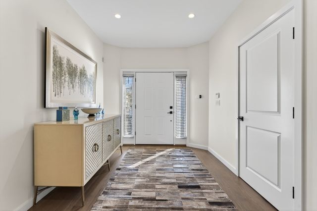 377 Walnut St. 1, Newton, MA 02460
