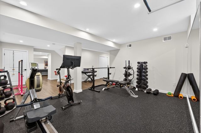 377 Walnut St. 1, Newton, MA 02460