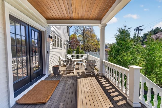 377 Walnut St. 1, Newton, MA 02460