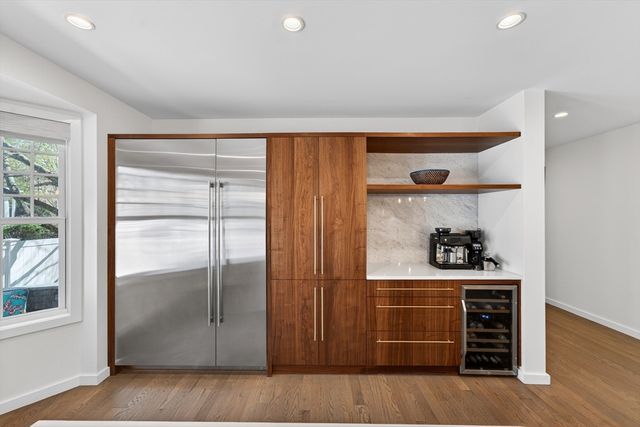 377 Walnut St. 1, Newton, MA 02460
