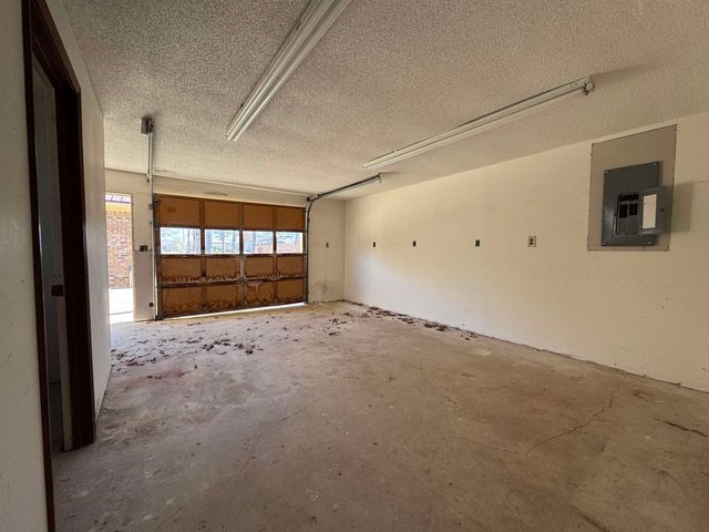 45 YORK LN, Savannah, TN 38372