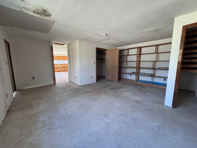 45 YORK LN, Savannah, TN 38372