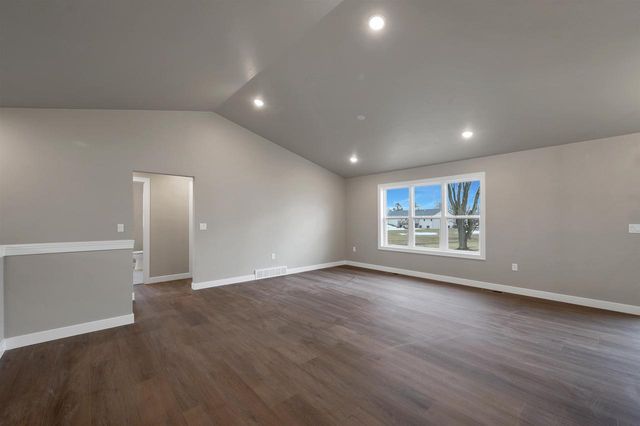 4981 WATER MINT COURT, Green Bay, WI 54313