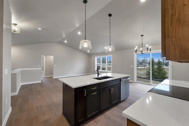 4981 WATER MINT COURT, Green Bay, WI 54313