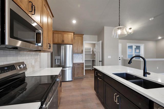 4981 WATER MINT COURT, Green Bay, WI 54313