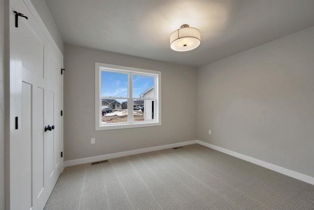 4981 WATER MINT COURT, Green Bay, WI 54313