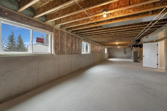 4981 WATER MINT COURT, Green Bay, WI 54313