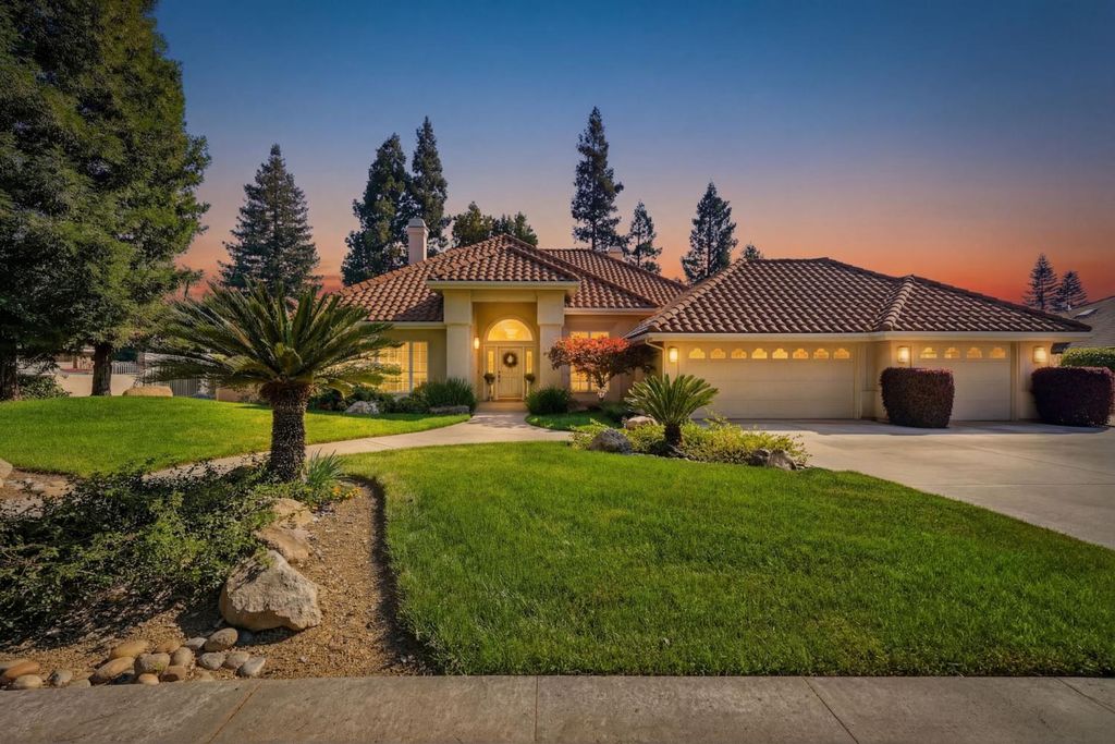 Image 1 of property listing at 3403 E Vassar Court, Visalia, CA 93292