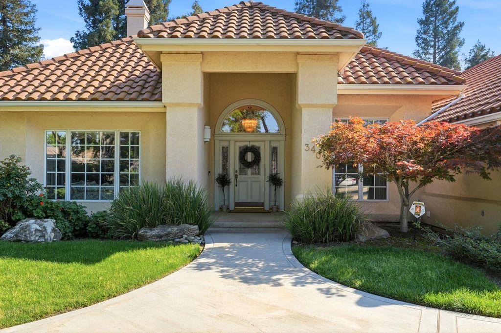 Image 10 of property listing at 3403 E Vassar Court, Visalia, CA 93292