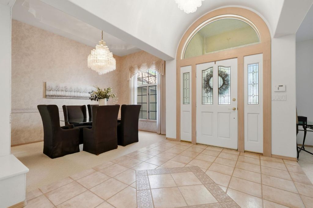 Image 12 of property listing at 3403 E Vassar Court, Visalia, CA 93292