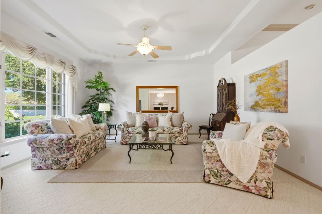 Image 13 of property listing at 3403 E Vassar Court, Visalia, CA 93292