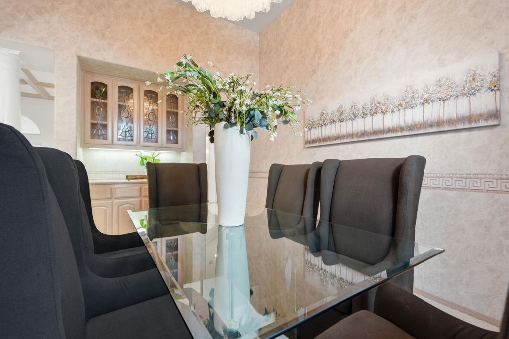 Image 17 of property listing at 3403 E Vassar Court, Visalia, CA 93292