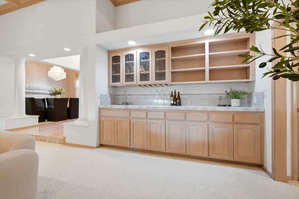 Image 25 of property listing at 3403 E Vassar Court, Visalia, CA 93292