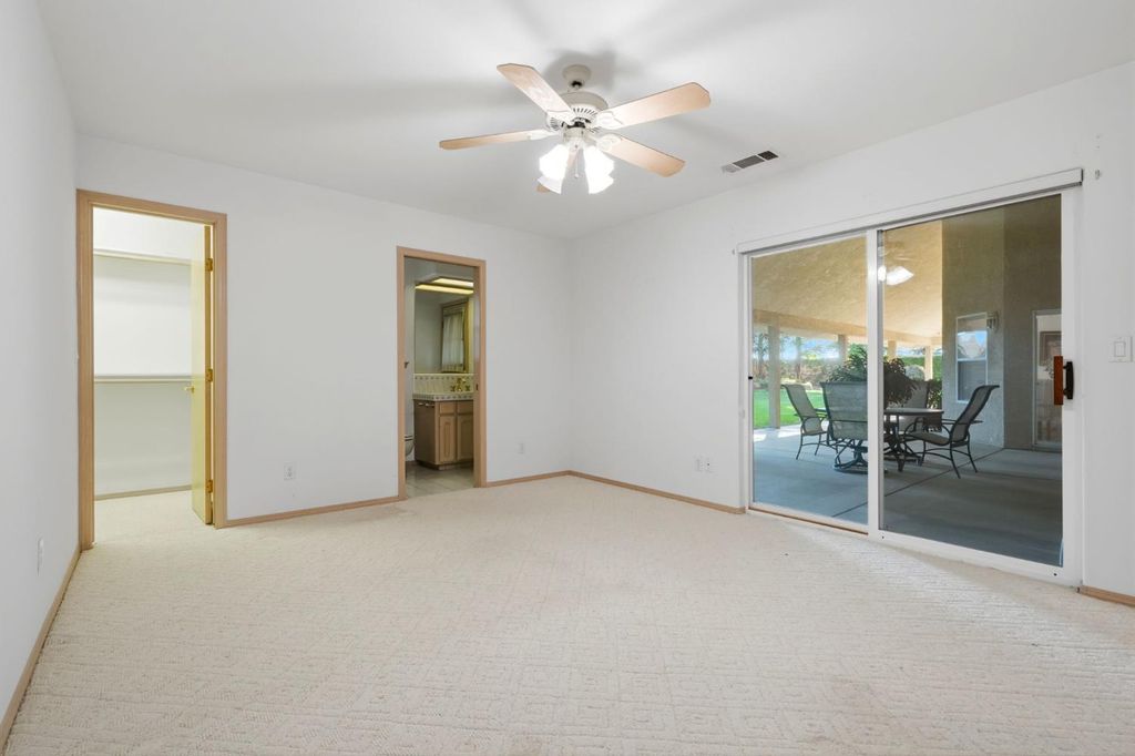 Image 43 of property listing at 3403 E Vassar Court, Visalia, CA 93292