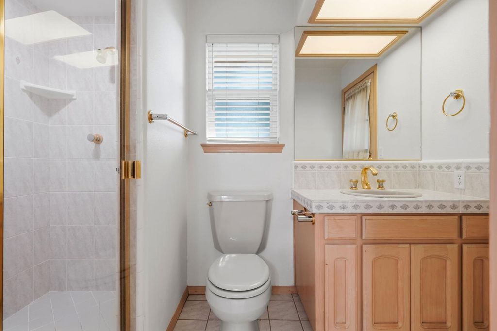 Image 45 of property listing at 3403 E Vassar Court, Visalia, CA 93292