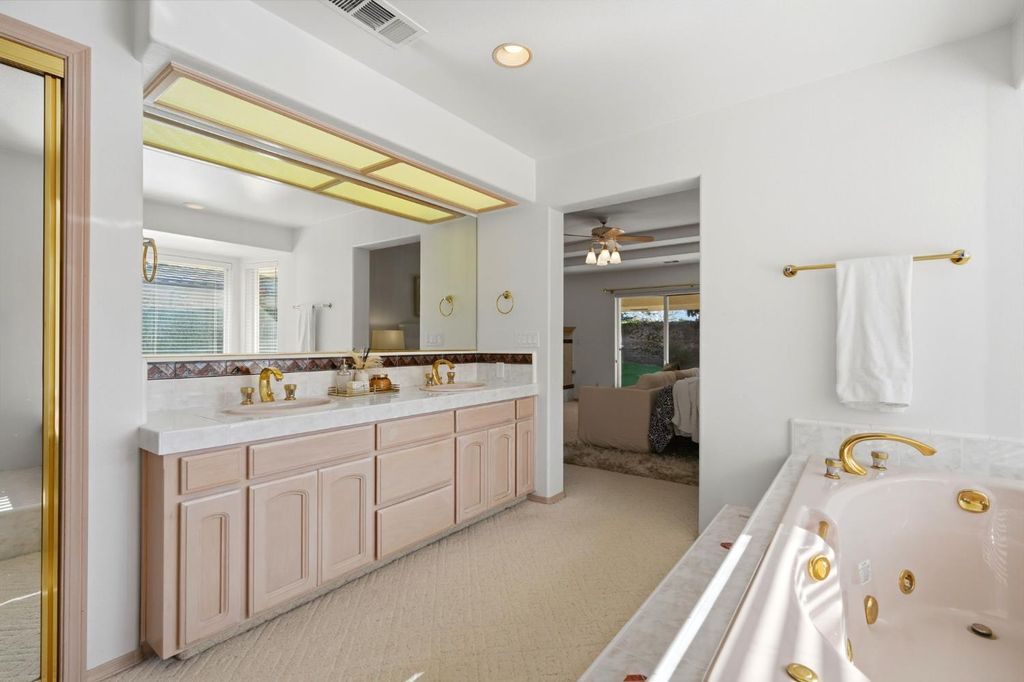 Image 55 of property listing at 3403 E Vassar Court, Visalia, CA 93292