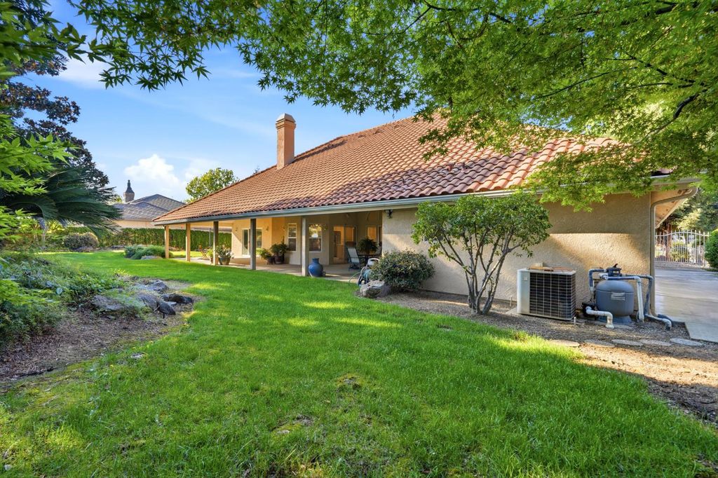 Image 63 of property listing at 3403 E Vassar Court, Visalia, CA 93292