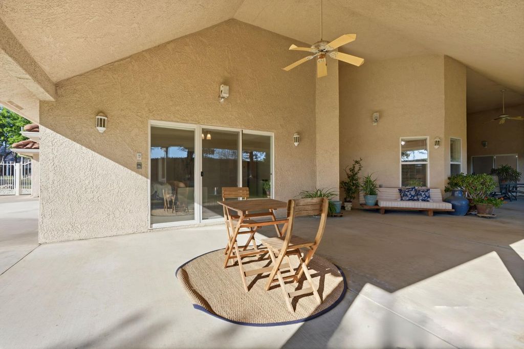 Image 67 of property listing at 3403 E Vassar Court, Visalia, CA 93292