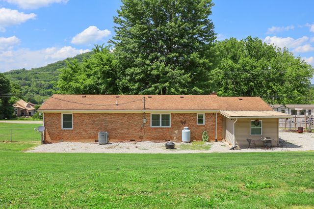 616 Red Lick Road, Berea, KY 40403