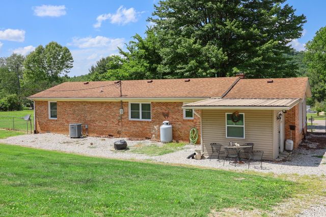 616 Red Lick Road, Berea, KY 40403
