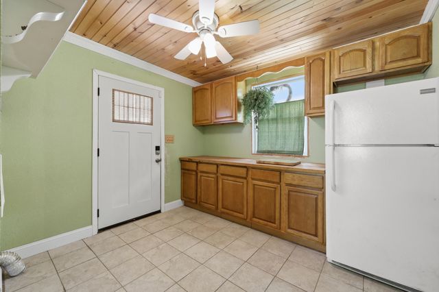 616 Red Lick Road, Berea, KY 40403