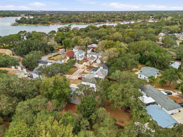 2235 Monahan Court, Fort Walton Beach, FL 32547