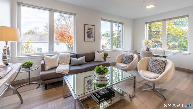 22 Hubbard Road, Wilton, CT 06897