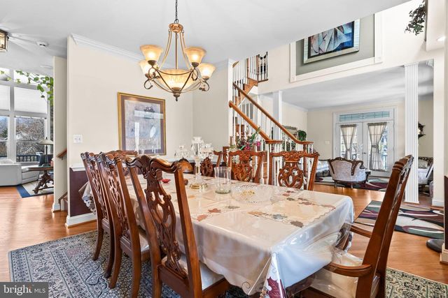 5 CROSS POINT DR, Owings, MD 20736