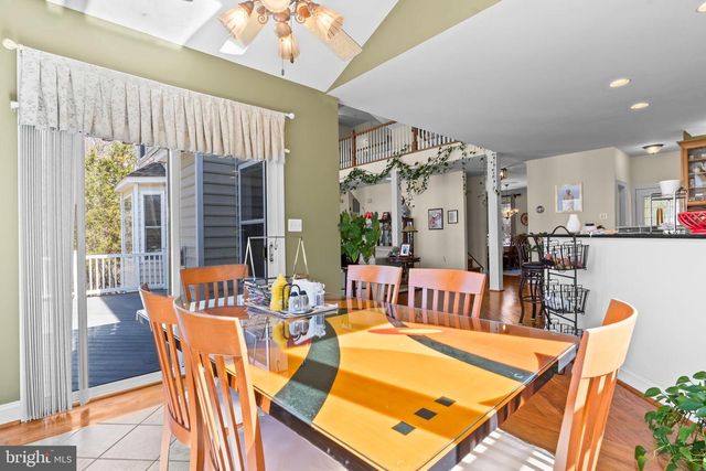 5 CROSS POINT DR, Owings, MD 20736