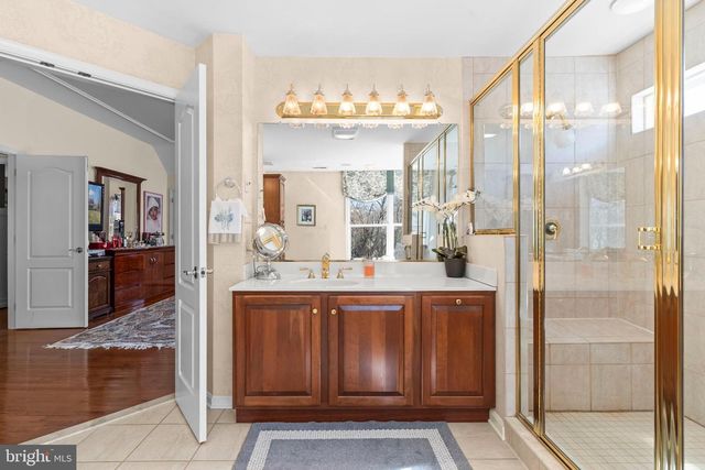 5 CROSS POINT DR, Owings, MD 20736