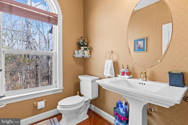 5 CROSS POINT DR, Owings, MD 20736